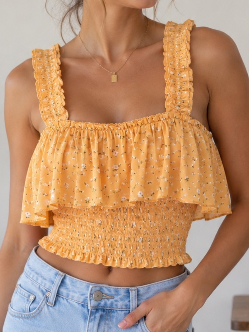 Forever 21 Peach Floral Smocked Crop Top Ruffle Strap Tank Size Large
